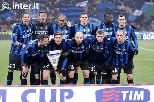 意媒：德佬对孔蒂依然保持完全信任，双方将召开会议分析现状