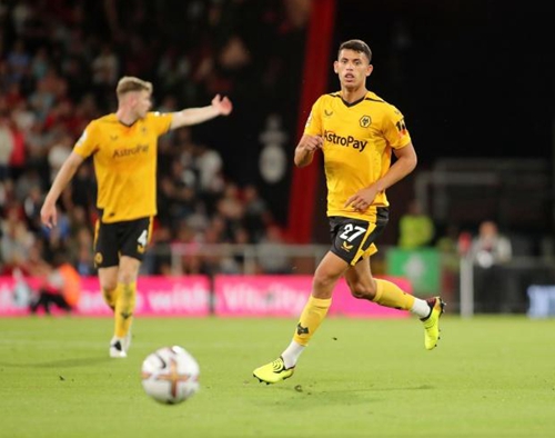 文森特：我们需要里夫斯做自己，每场比赛我们都非常依赖他