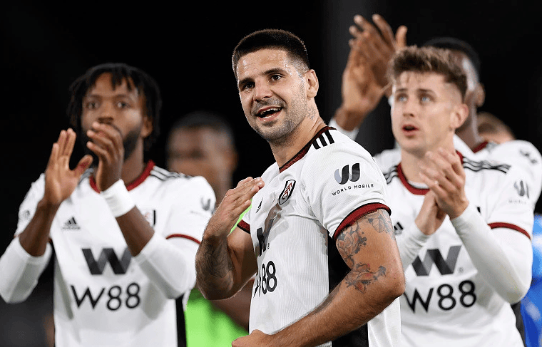 费城人队签下王牌投手诺拉，双方达成 7 年 1.72 亿续约